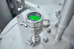 80 GHz radar for hygienic applications 80 GHz radar for hygienic applications
